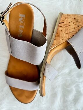 Kork-Ease Women's Light Gray Elastic Strap Cork Wedge Sandals